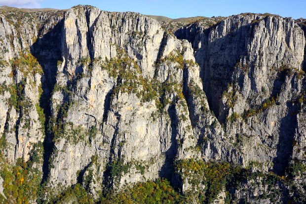 Vikos-Schlucht in den Zabori Mountains, Zagorochoria – Epirus © Copyright by PANORAMO Bild lizensieren: briefe@panoramo.de
