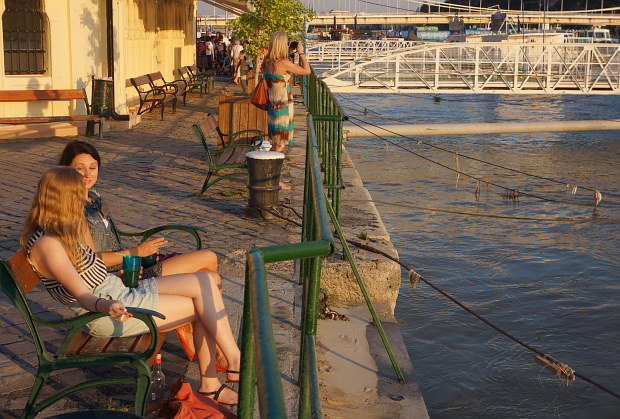 am Ufer der Donau, Budapest 2013 © Copyright by PANORAMO Bild lizensieren: briefe@panoramo.de